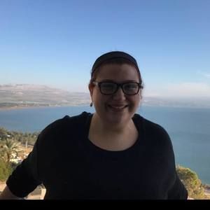 Meet your Posher, Liz